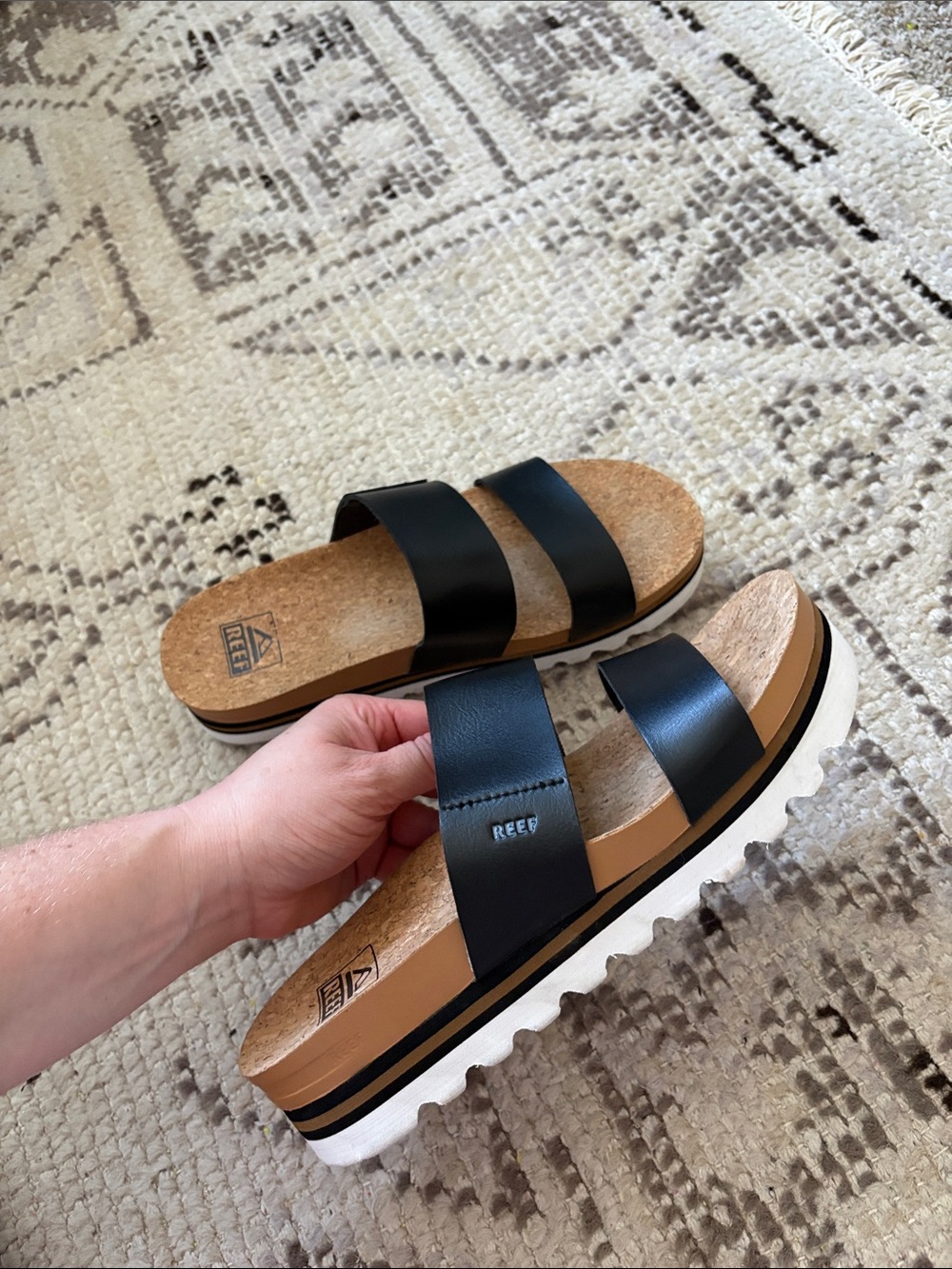 Reef Cushion Vista Hi Platform Black Synthetic Sandals Slip On Women's Size 8